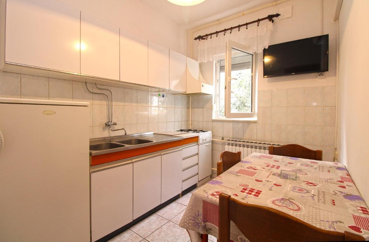 Apartman Valerija 847 Póla